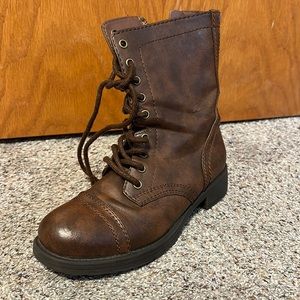 Brash size 7 dark brown boots